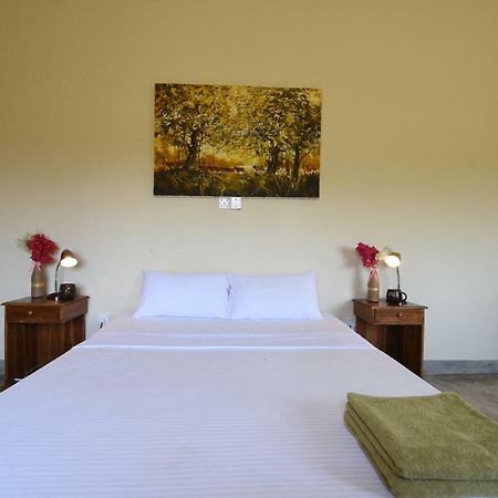 Captain'S Bird Safari Lodge Puttalam Exterior photo